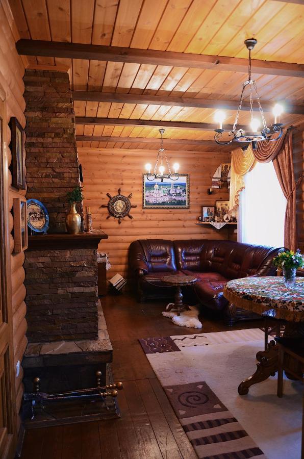 Sadyba Pochayiv Villa Pochaiv Buitenkant foto