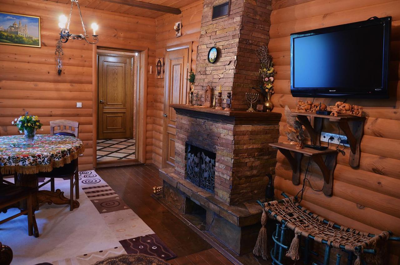 Sadyba Pochayiv Villa Pochaiv Buitenkant foto