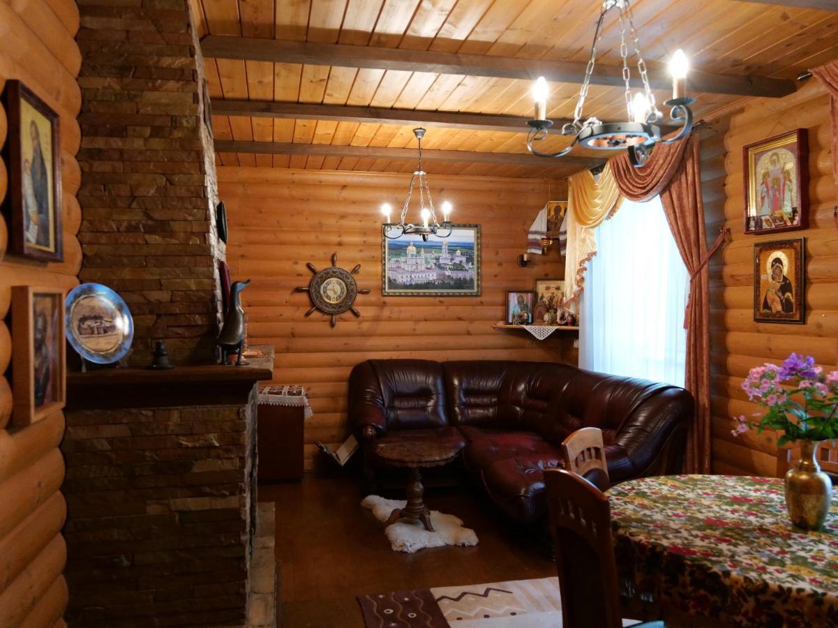 Sadyba Pochayiv Villa Pochaiv Buitenkant foto
