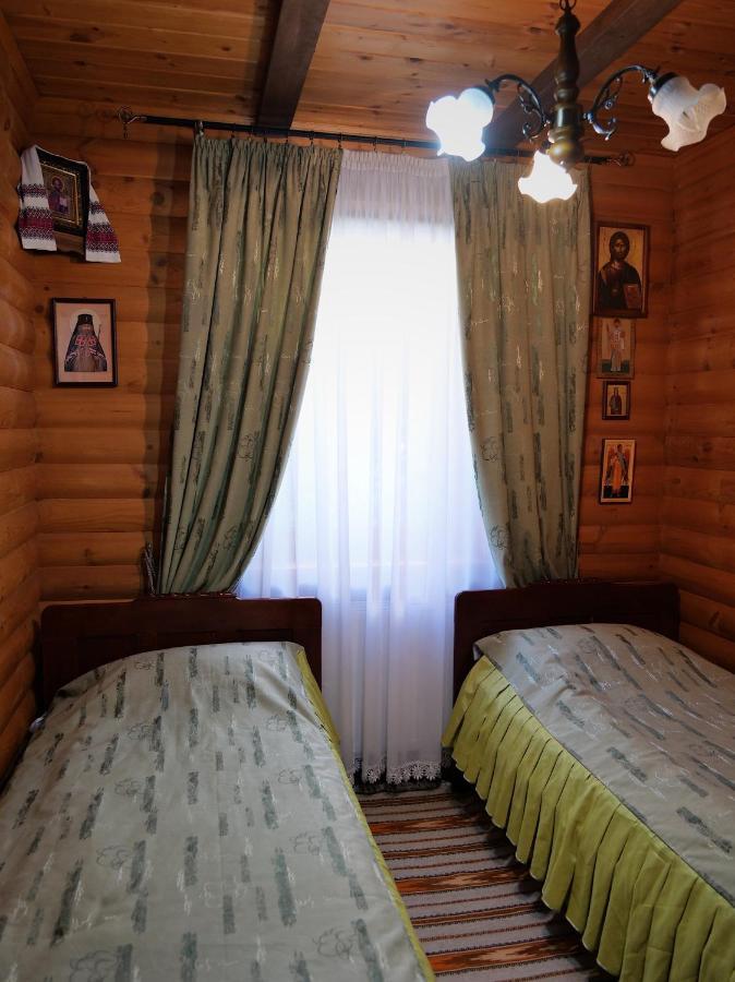 Sadyba Pochayiv Villa Pochaiv Buitenkant foto