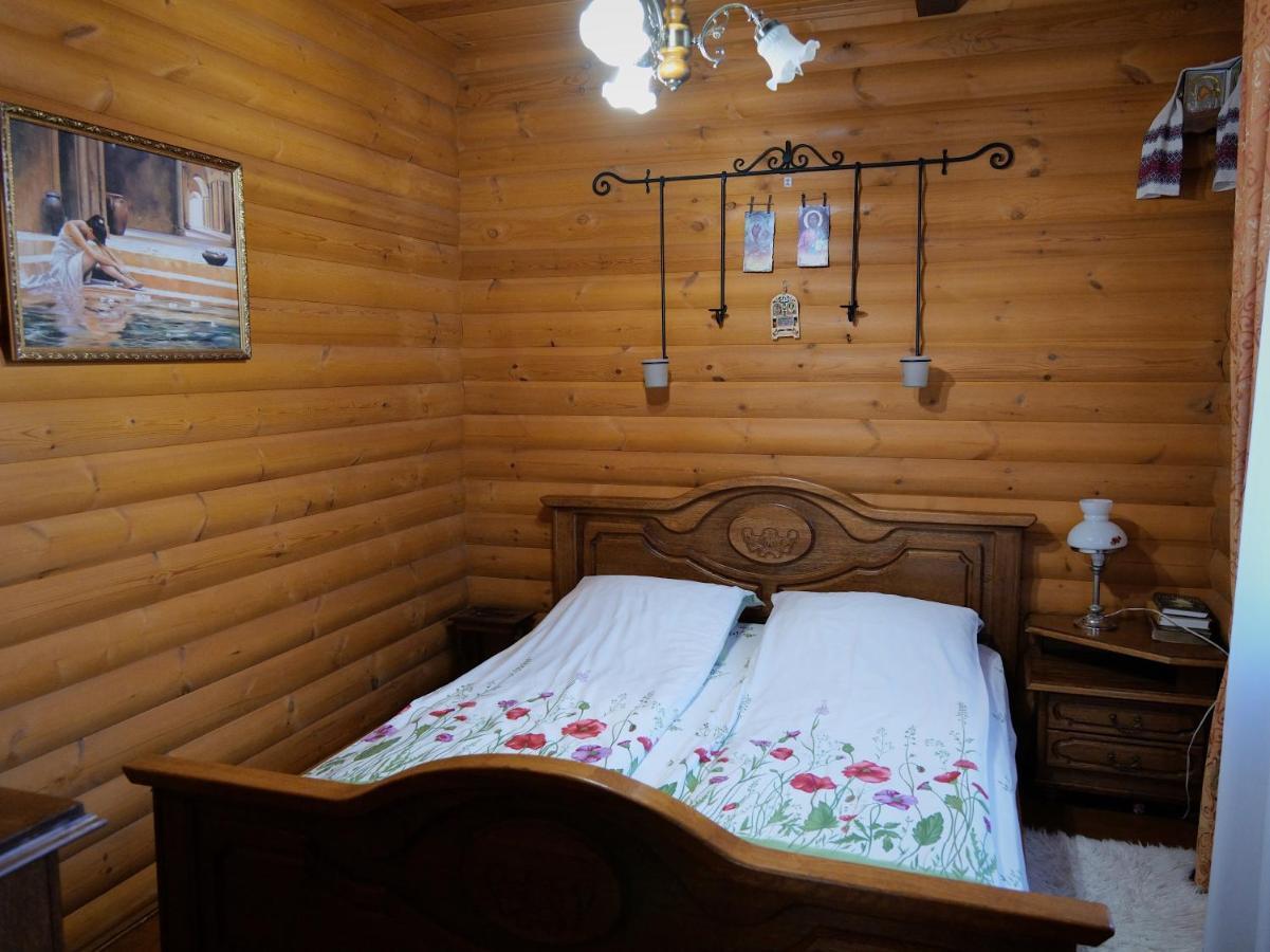 Sadyba Pochayiv Villa Pochaiv Buitenkant foto