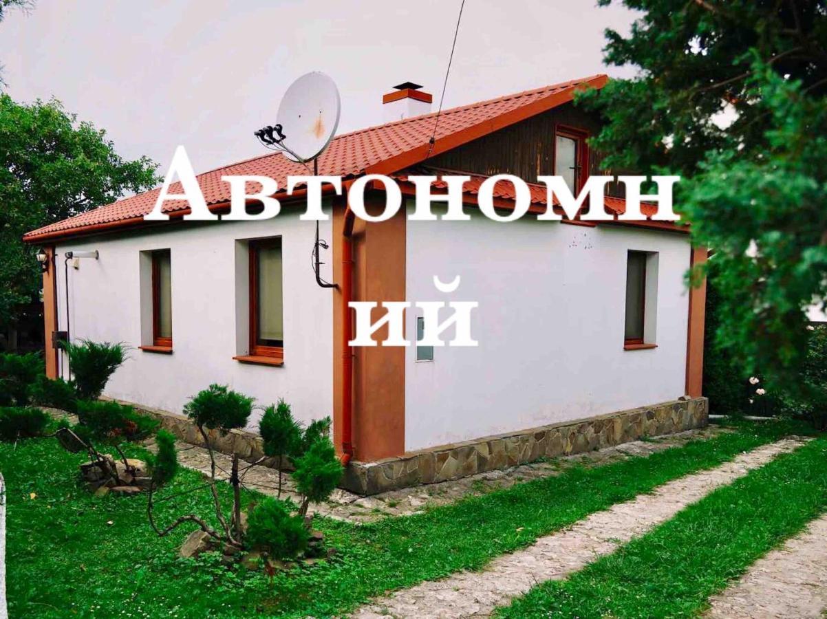 Sadyba Pochayiv Villa Pochaiv Buitenkant foto