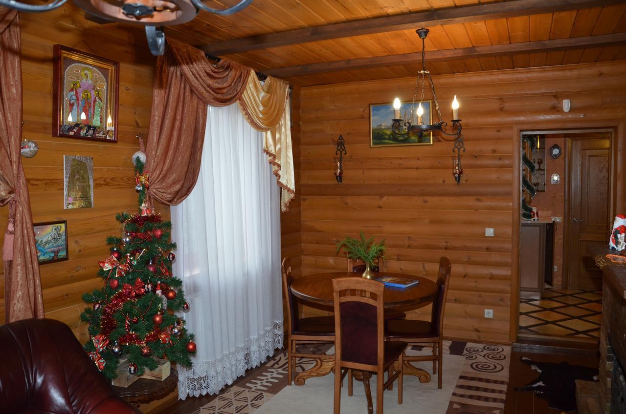 Sadyba Pochayiv Villa Pochaiv Buitenkant foto
