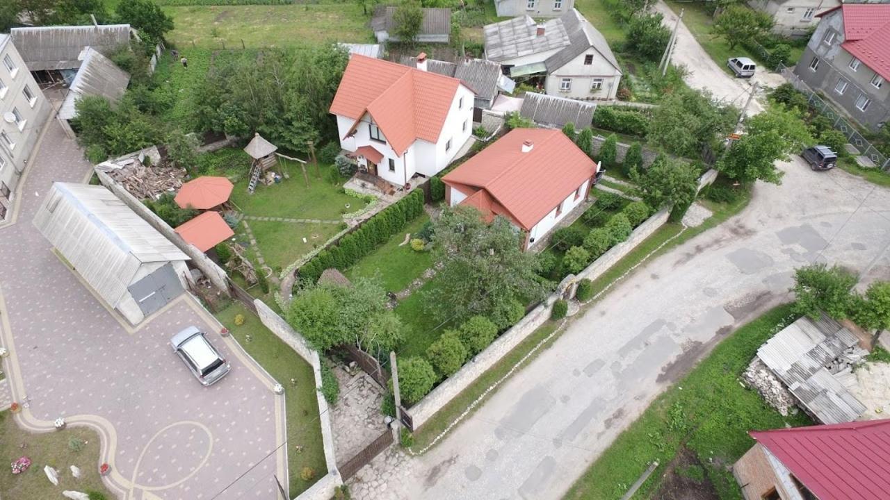 Sadyba Pochayiv Villa Pochaiv Buitenkant foto